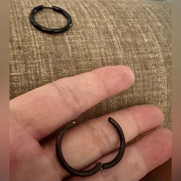 MM Lafleur Small Claressa black Earrings authentic✅ 20mm 2cm mm.lafleur - Picture 2 of 5